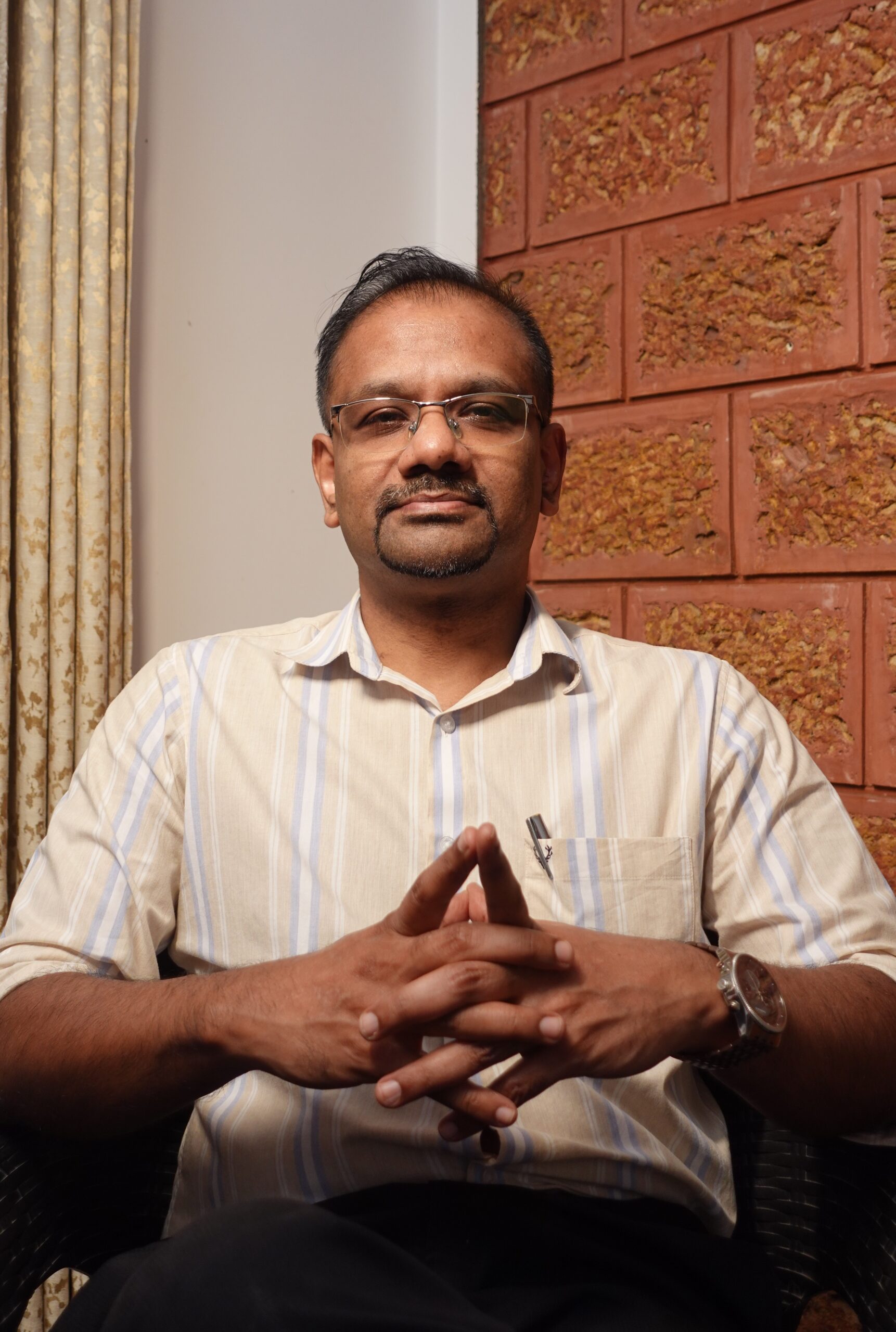 Dr. Dinesh Sunny Veliath